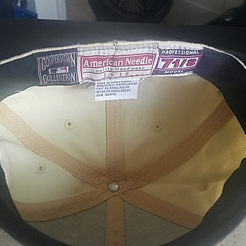 Hat - Picture 3 of 3